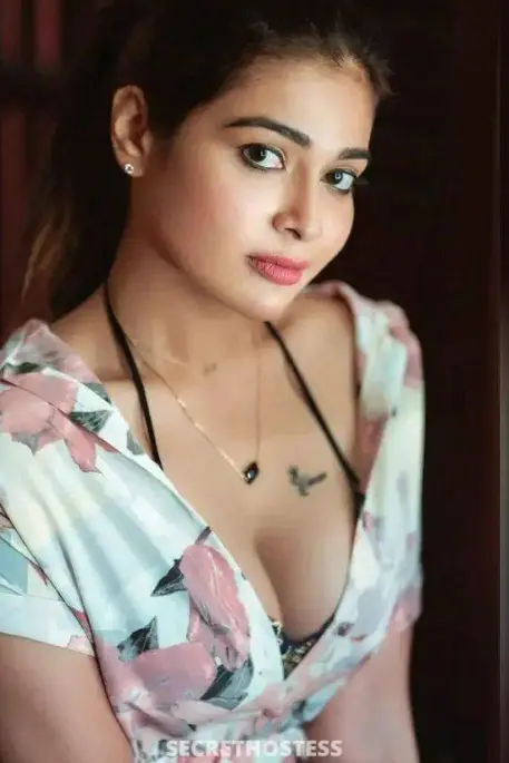 Trisha Private GIRL Photo 1 of 3